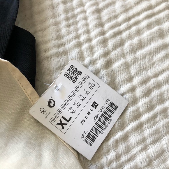 Zara Basics Cropped Cami - Picture 10 of 10